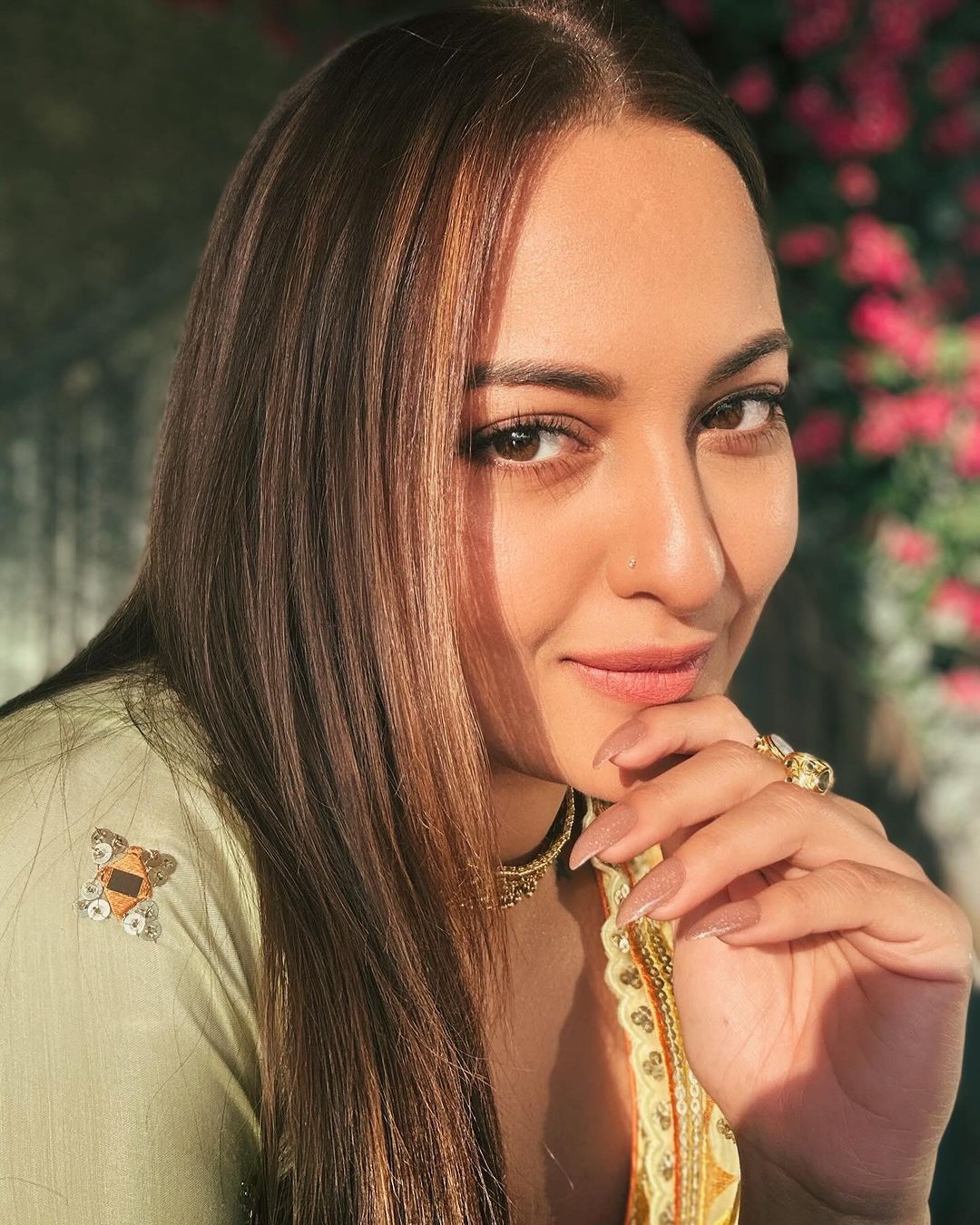 Discover Sonakshi Sinha: Bio/Wiki & Career Achievements