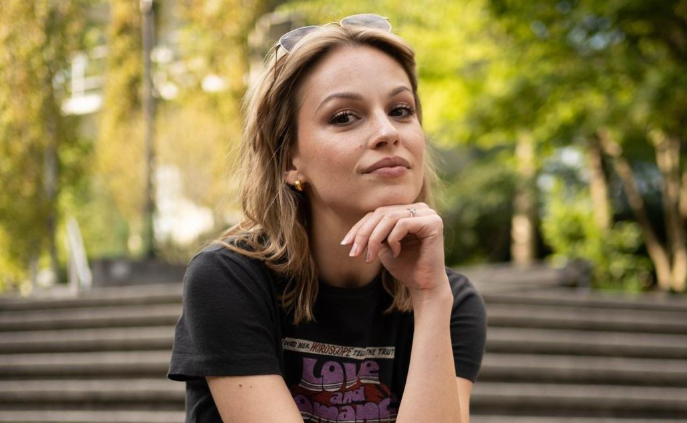 Kayla Wallace Height