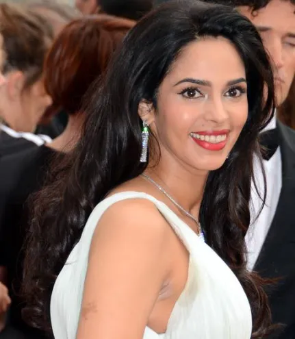 Mallika Sherawat Age, Biography, Career, Net Worth & More (2025 Updated)